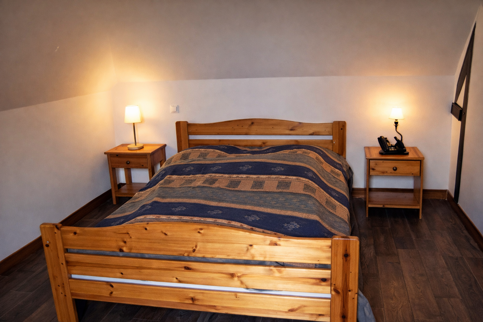 Guest bedroom